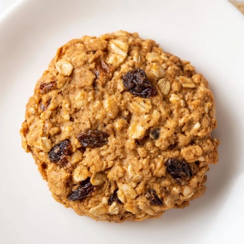 Chewy Oatmeal Raisin Cookies